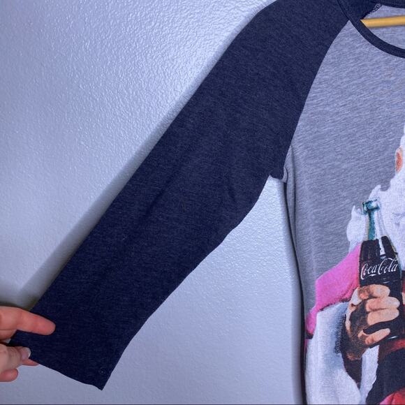 Coca-Cola Vintage Santa Baseball Tee Medium - Picture 3 of 7